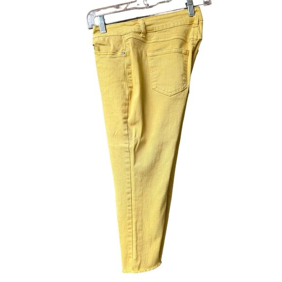 Yellow Curvy Denim Jeans Capri Est. 1946 Size 4 Cotton & Spandex - Picture 2 of 7